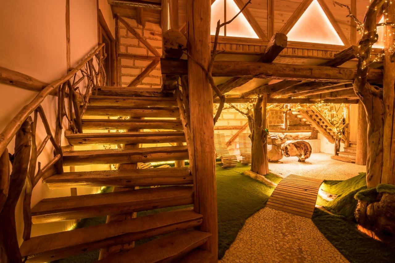 Hotel Tihiat Kut Complex à Kyustendil Extérieur photo